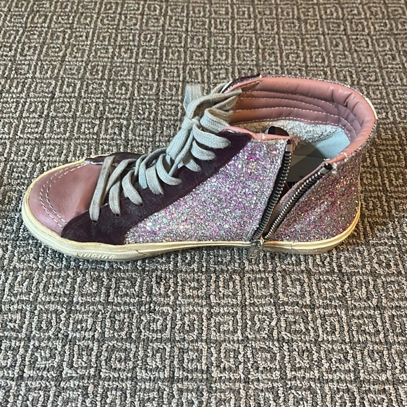 Golden Goose Hightop Sneakers - Picture 3 of 3